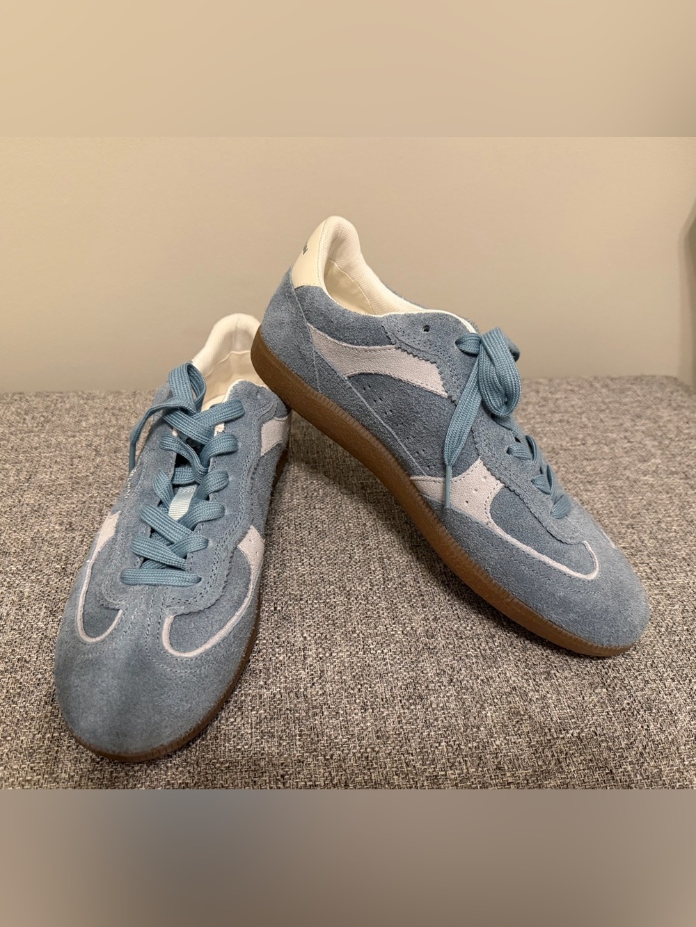 Sam Edelman Blue Suede Court Sneakers - Sz 9 - Like new! - Picture 4 of 6